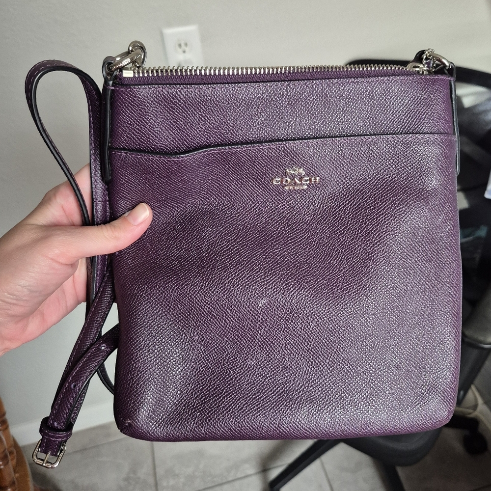 Coach Kitt Messenger Crossbody Bag with Adjustable Strap